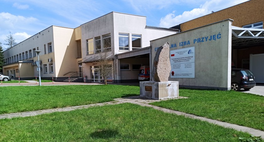 Zdjęcie wejścia do Izby Przyjęć Szpitala w Choroszczy/ DDB
