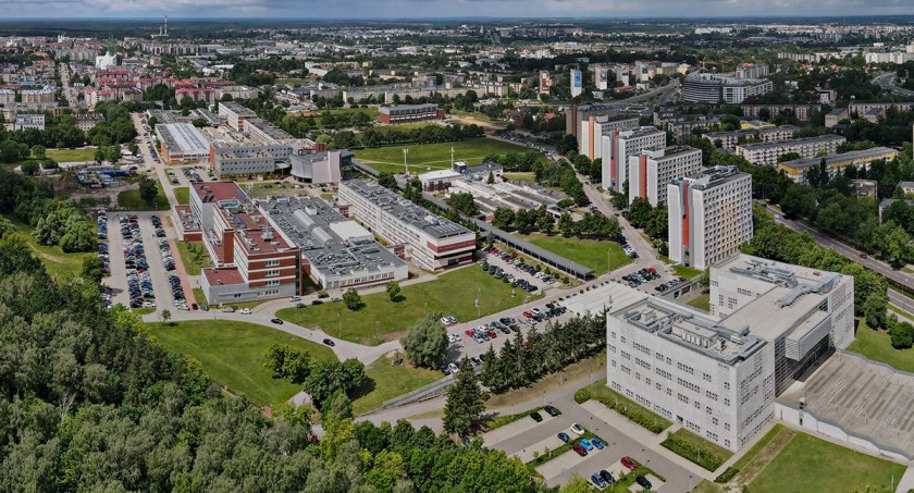 Zdjęcie przedstawia kampus Politechniki Białostockiej / Foto: Piotr Awramiuk, PB