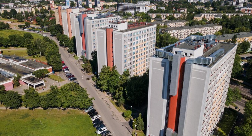 Zdjęcie akademików Politechniki Białostockiej/ Piotr Awramiuk, Politechnika Białostocka