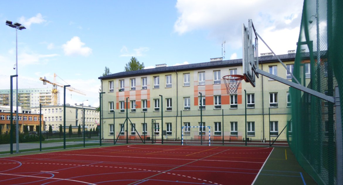 Zdjęcie szkoły nr 46 w Białymstoku/ bialystok.pl