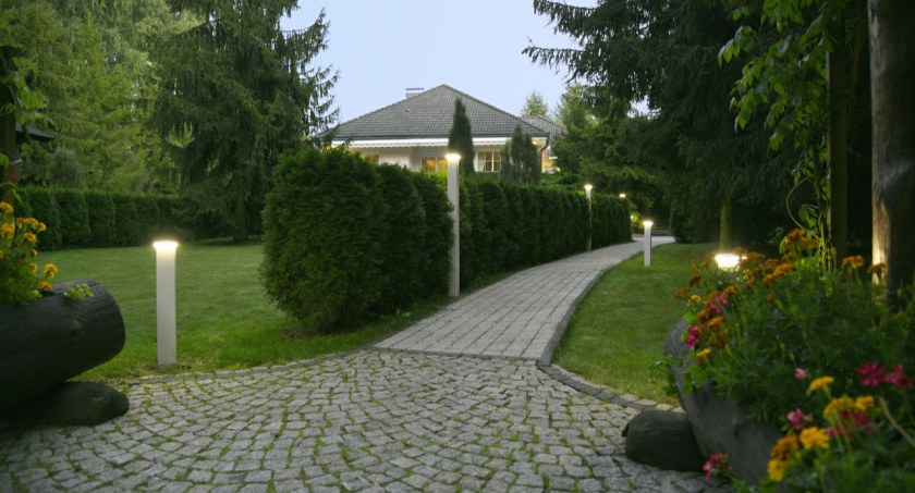 Zdjęcie ogrodu w stylu rustykalnym