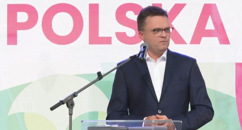 Zdjęcie Szymona Hołowni z partyjnej konwencji mobilnej w Białymstoku/ Facebook.com