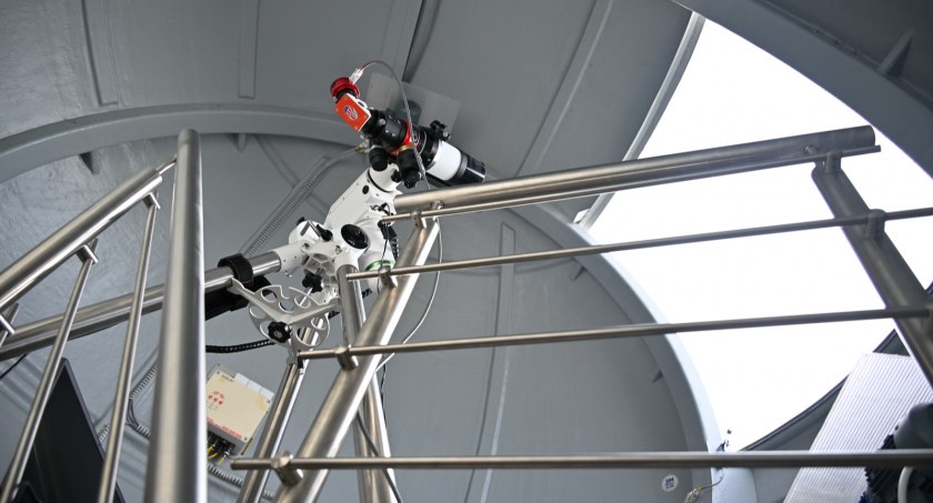 Zdjęcie obserwatorium astronomicznego w VII LO w Białymstoku/ bialystok.pl