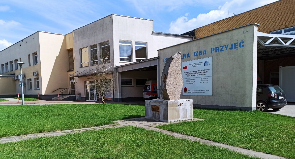 Zdjęcie wejścia do Izby Przyjęć w szpitalu w Choroszczy/ DDB