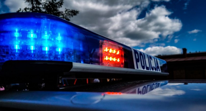 Zdjęcie radiowozu policyjnego/ podlaska.policja.gov.pl