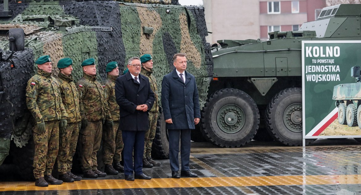 Zdjęcie ministra obrony narodowej Mariusza Błaszczaka i burmistrza Kolna Andrzeja Dudy/ Twitter.com MON