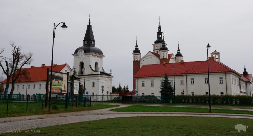 Zdjęcie budynku klasztoru w Supraślu/ wrotapodlasia.pl