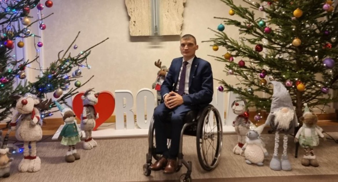 Zdjęcie Tomasza Piesieckiego, działacza fundacji Megafon