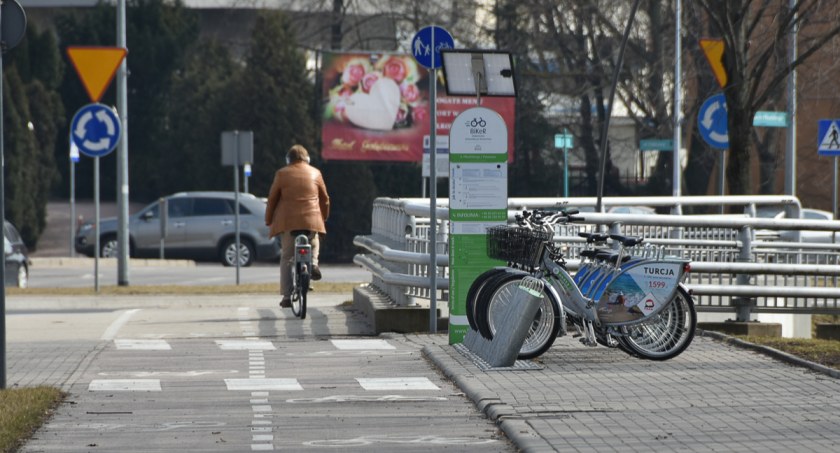 Zdjęcie BiKeR-ów na stacji/ bialystok.pl