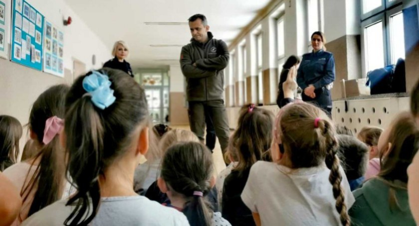 Zdjęcie z zajęć edukacyjnych prze feriami zimowymi/ podlaska.policja.gov.pl