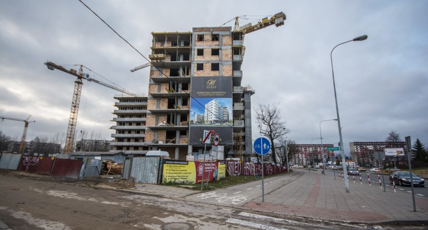 Zdjęcie budowanego bloku/ DDB
