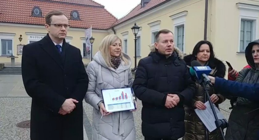 Zdjęcie działaczy Prawa i Sprawiedliwości