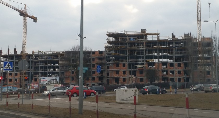 Zdjęcie samochodów na ulicy Towarowej w Białymstoku/ DDB