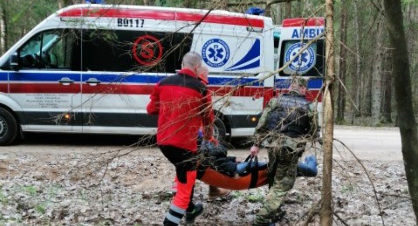 Zdjęcie służb ratujących cudzoziemkę/ SG