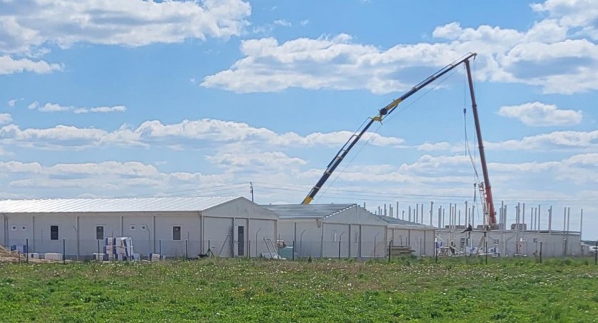 Zdjęcie budowanego zaplecza na placu budowy węzła Siemiatycze Północ/ GDDKiA