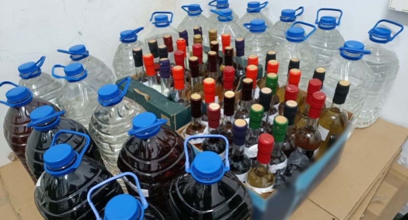 Zdjęcie zabezpieczonego alkoholu / Foto: KAS