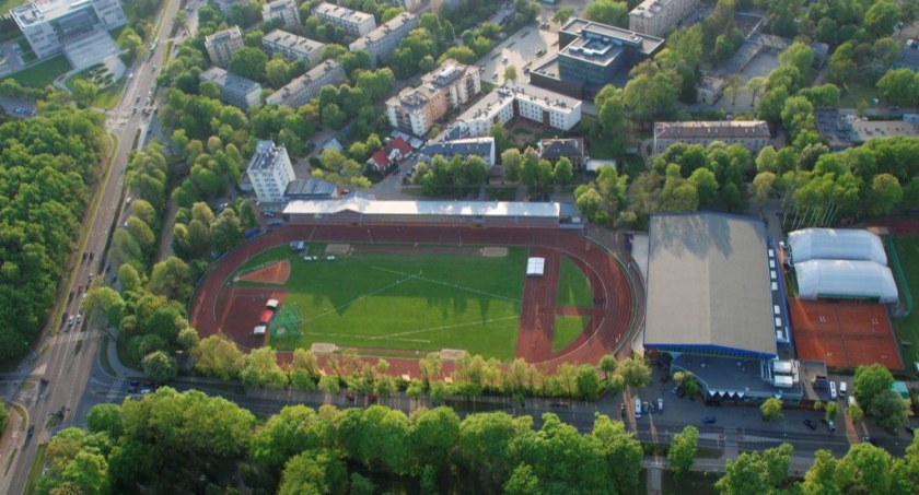 Zdjęcie stadionu lekkoatletycznego w Białymstoku/ BOSiR