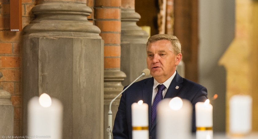 Zdjęcie Tadeusza Truskolaskiego w kościele/ bialystok.pl