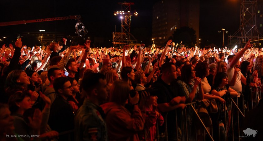 Zdjęcie sceny Disco Pod Gwiazdami w Białymstoku/ podlaskie.eu