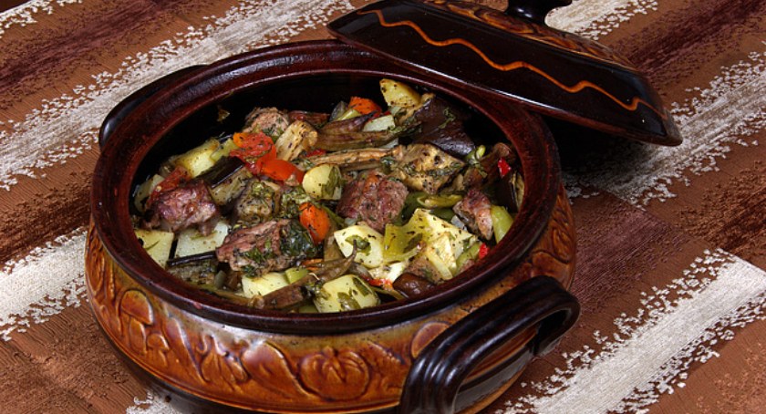 Zdjęcie dania w garnuszku