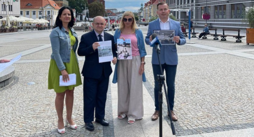 Zdjęcie z briefingu prasowego w sprawie hulajnóg elektrycznych