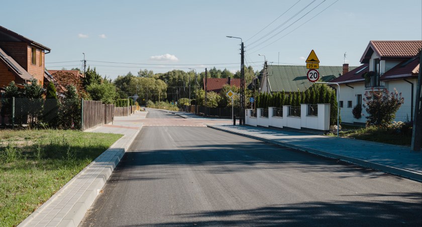 Zdjęcie nowej drogi w Czarnej Białostockiej/ PUW