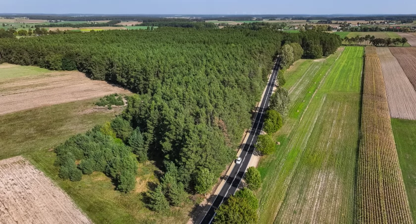 Zdjęcie przebudowanej drogi w powiecie łomżyńskim/ podlaskie.eu