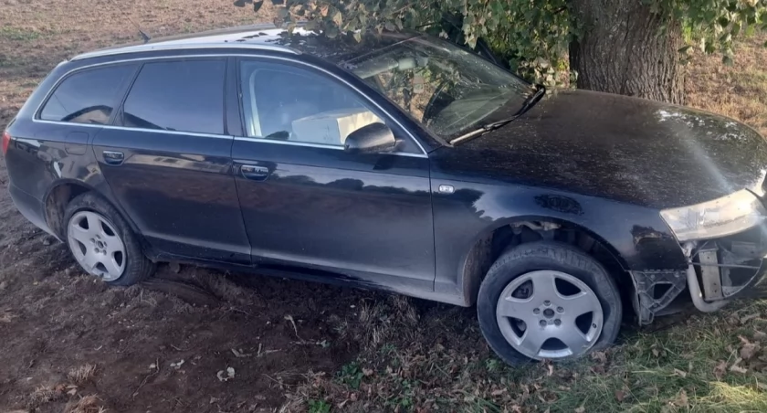 Zdjęcie samochodu z kontrabandą papierosową/ SG