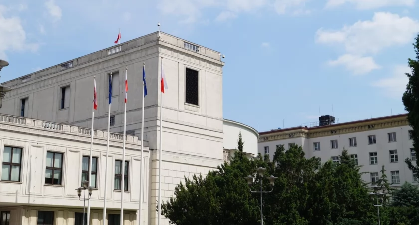 Zdjęcie budynku polskiego Parlamentu/ DDB