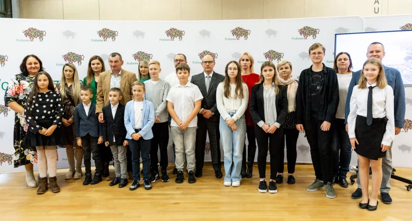 Zdjęcie laureatów konkursu/ podlaskie.eu