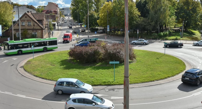 Zdjęcie ronda Św. Faustyny i ulicy Jurowieckiej w Białymstoku/ bialystok.pl