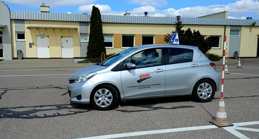 Zdjęcie pojazdu egzaminacyjnego w WORD Białystok/ DDB