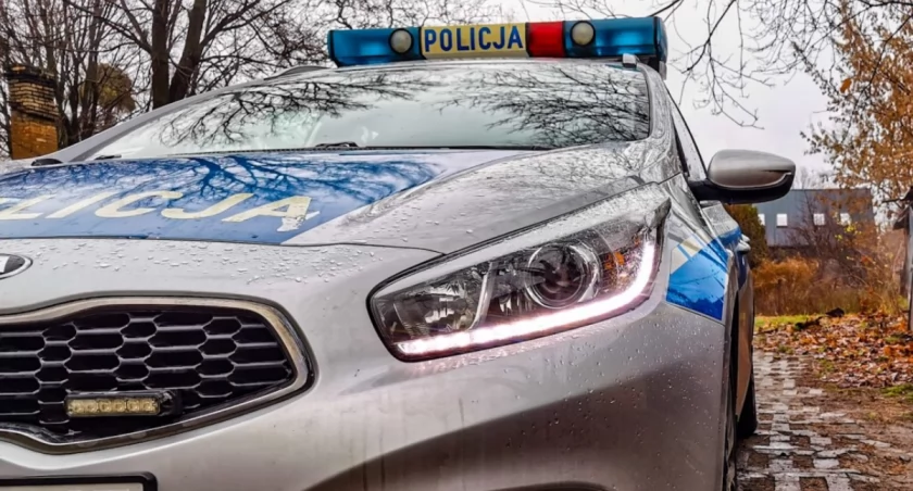 Zdjęcie radiowozu policyjnego/ podlaska.policja.gov.pl