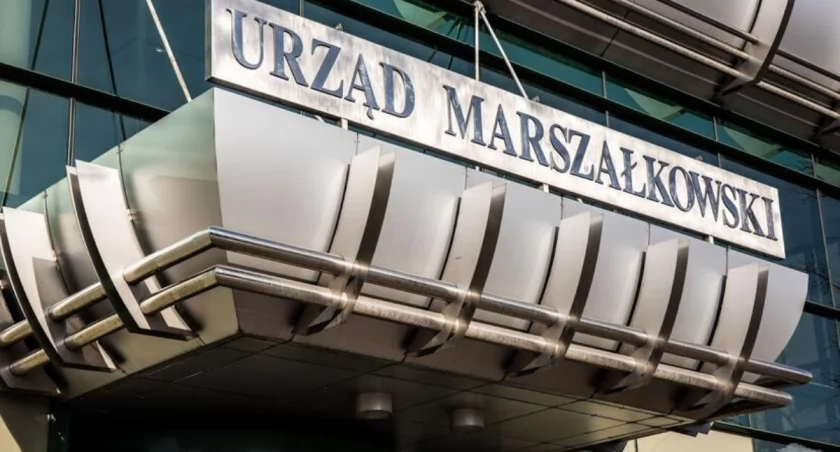 Zdjęcie budynku Urzędu Marszałkowskiego Województwa Podlaskiego/ podlaskie.eu