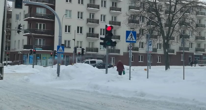 Zdjęcie zaśnieżonej ulicy w Białymstoku/ DDB