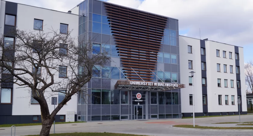 Zdjęcie budynku UwB/ K. Dziedzik