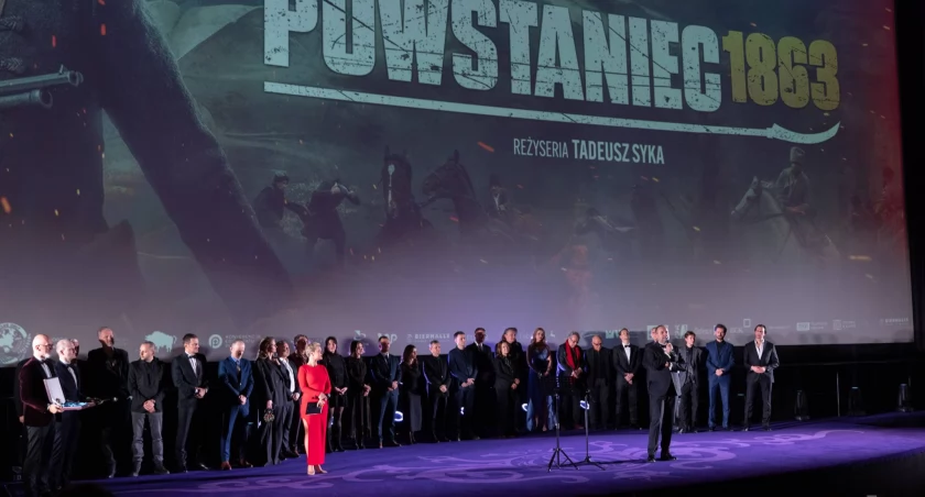 Zdjęcie z premiery filmowej filmu „Powstaniec 1863”/ podlaskie.eu
