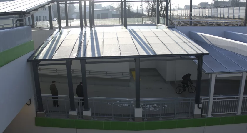 Zdjęcie infrastruktury rowerowej przy linii kolejowej/ PKP PLK