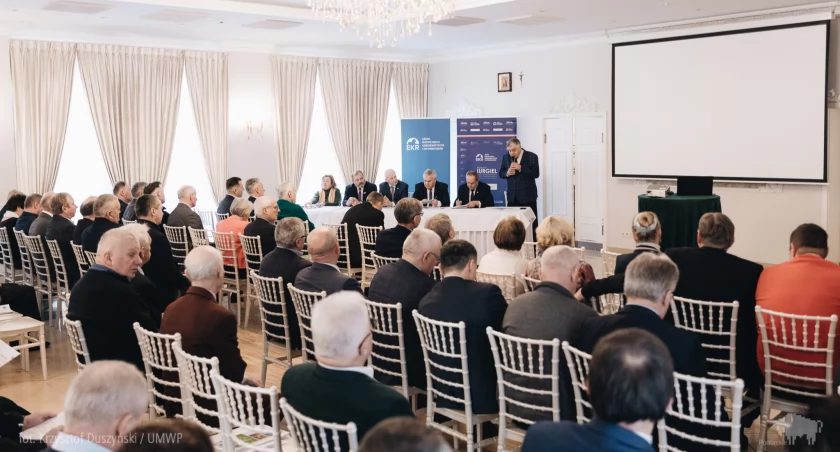Zdjęcie z konferencji Europejskich Konserwatystów i Reformatorów/ podlaskie.eu
