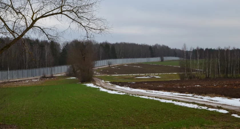 Zdjęcie zapory na granicy polsko - białoruskiej/ Twitter.com Straż Graniczna