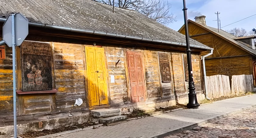 Zdjęcie zabytkowego domu/ DDB