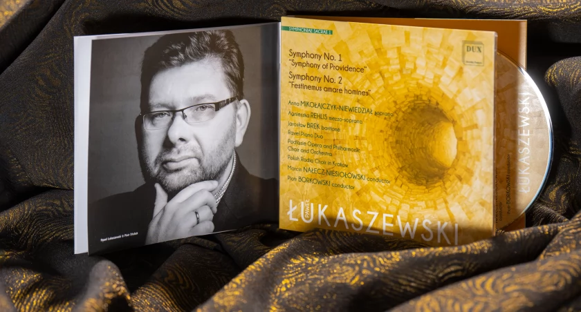 Zdjęcie płyty Pawła Łukaszewskiego z orkiestrą OiFP/ Michał Heller