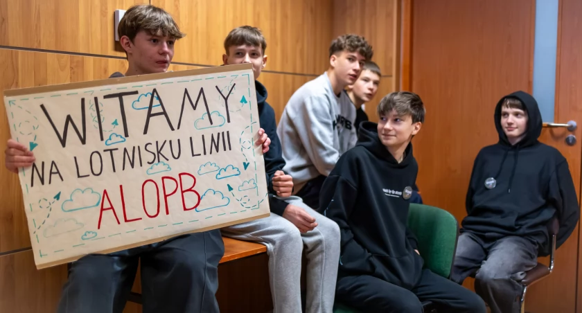 Zdjęcie uczniów LO Politechniki Białostockiej/ Dariusz Piekut/ Politechnika Białostocka