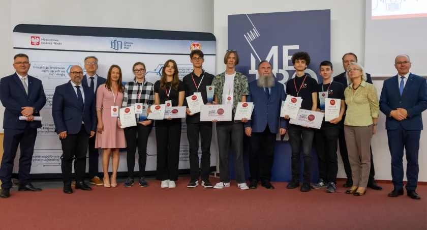 Zdjęcie laureatów konkursu Metroliga/ Dariusz Piekut Politechnika Białostocka