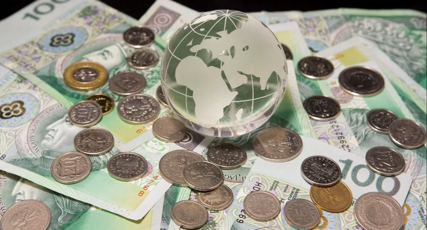 Zdjęcie banknotów i pieniędzy/ Pixabay.com
