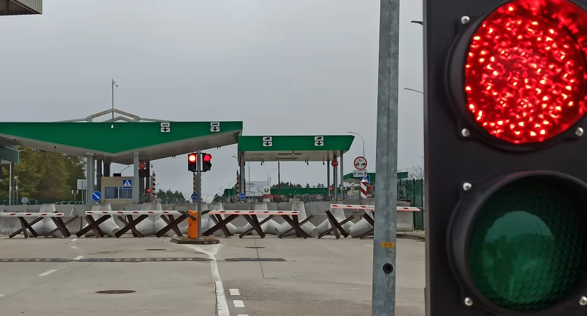 Zdjęcie zabezpieczeń na przejściu granicznym w Kuźnicy/ DDB