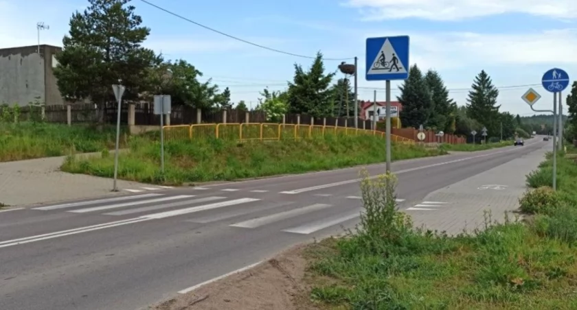 Zdjęcie przejścia dla pieszych w Hryniewiczach/ powiatbialostocki.pl