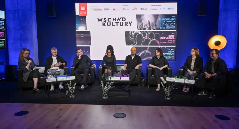 Zdjęcie z konferencji prasowej poświęconej festiwalowi Wschód Kultury-Inny Wymiar