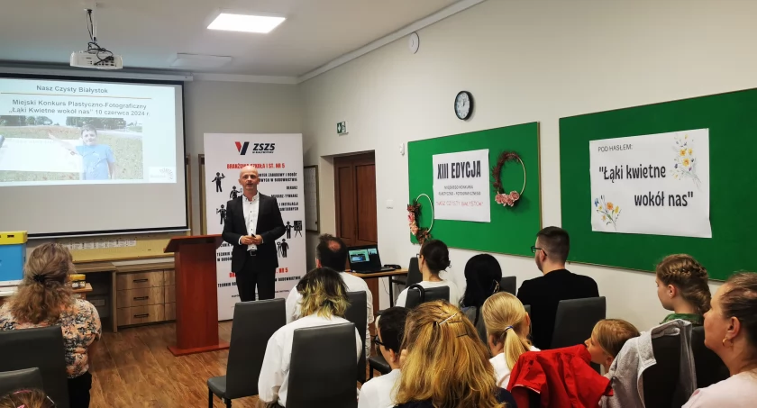 Zdjęcie uczniów podczas finału konkursu „Nasz czysty Białystok”/ bialystok.pl