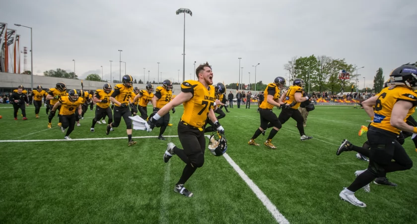 Zdjęcie zawodników Lowlanders Białystok na stadionie/ DDB